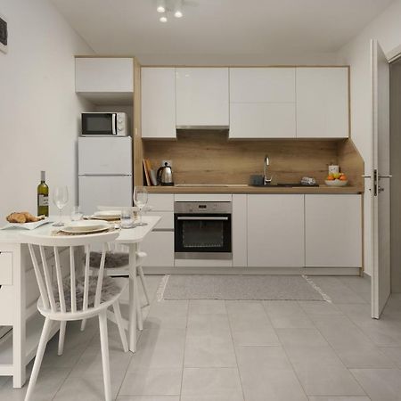 Apartments Elena Tia Μεντουλίν Εξωτερικό φωτογραφία