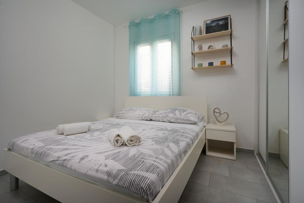 Apartments Elena Tia Μεντουλίν Εξωτερικό φωτογραφία